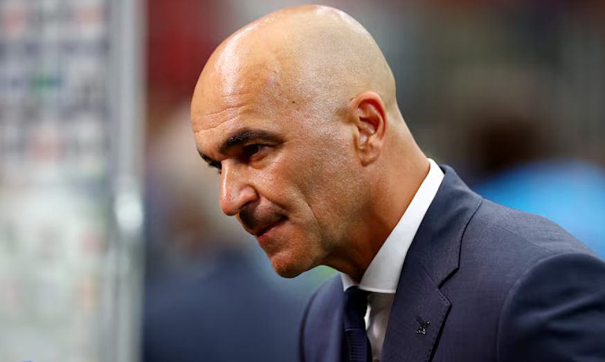 HLV Bồ Đào Nha bị chỉ trích vì ‘sợ’ không dám thay Ronaldo tại World Cup 2026 - hình ảnh - shbetvn1.com HLV Bồ Đào Nha bị chỉ trích vì ‘sợ’ không dám thay Ronaldo tại World Cup 2026 - hình ảnh - shbetvn1.com