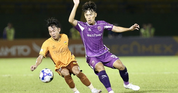 CLB Becamex TP.HCM chia tay V-League: Nỗi đau của người hâm mộ và cơ hội mới từ SHBET - hình ảnh - shbetvn1.com CLB Becamex TP.HCM chia tay V-League: Nỗi đau của người hâm mộ và cơ hội mới từ SHBET - hình ảnh - shbetvn1.com