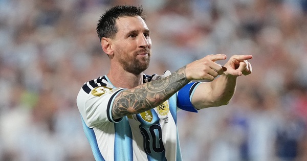 Xavi: ‘Messi là vô song, gần như không phải con người’ - hình ảnh - shbetvn1.com Xavi: ‘Messi là vô song, gần như không phải con người’ - hình ảnh - shbetvn1.com