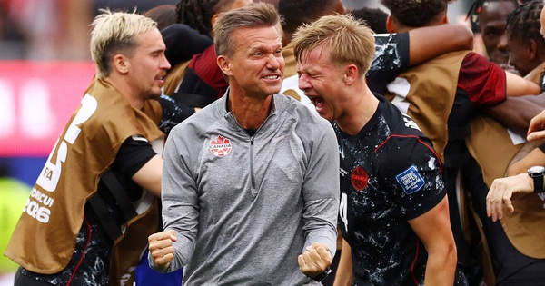 Stephen Eustaquio giúp Canada vào vòng 16 đội World Cup 2026, HLV Jesse Marsch gây tranh cãi - hình ảnh - shbetvn1.com Stephen Eustaquio giúp Canada vào vòng 16 đội World Cup 2026, HLV Jesse Marsch gây tranh cãi - hình ảnh - shbetvn1.com