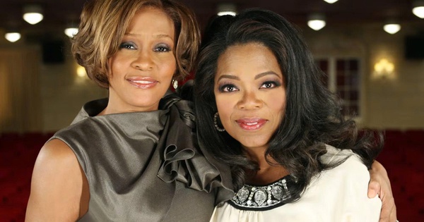 Gia đình Whitney Houston phản ứng dữ dội trước phát ngôn gây tranh cãi của Oprah Winfrey - hình ảnh - shbetvn1.com