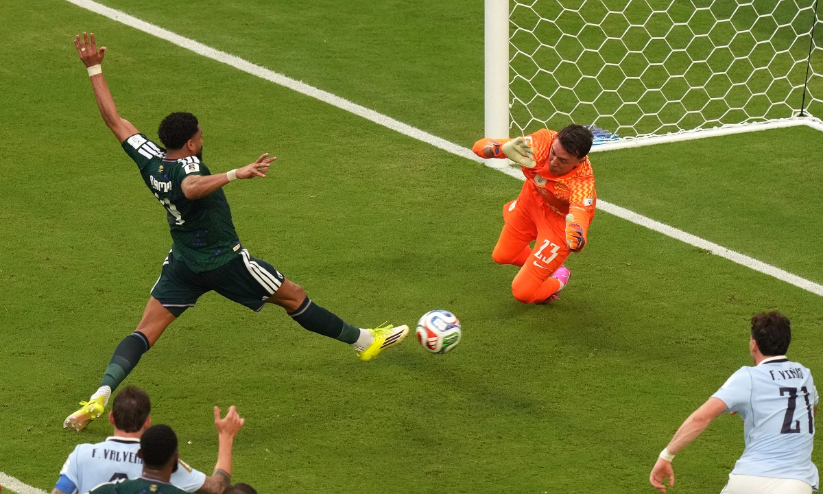Arab Saudi 1-0 Uruguay (H2): Cột dọc cứu thua – Cơ hội vàng cho người hâm mộ cá cược - hình ảnh - shbetvn1.com
