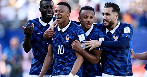 Mbappe giải quyết cuộc tranh luận nảy lửa ‘Messi – Ronaldo, ai giỏi hơn’ bằng câu trả lời gây sốc: góc nhìn mới cho người chơi Việt - hình ảnh - shbetvn1.com Mbappe giải quyết cuộc tranh luận nảy lửa ‘Messi – Ronaldo, ai giỏi hơn’ bằng câu trả lời gây sốc: góc nhìn mới cho người chơi Việt - hình ảnh - shbetvn1.com