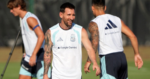 Messi mừng sinh nhật tuổi 39, sẵn sàng đá trận Jordan: Cảm ơn Argentina đầy xúc động - hình ảnh - shbetvn1.com Messi mừng sinh nhật tuổi 39, sẵn sàng đá trận Jordan: Cảm ơn Argentina đầy xúc động - hình ảnh - shbetvn1.com