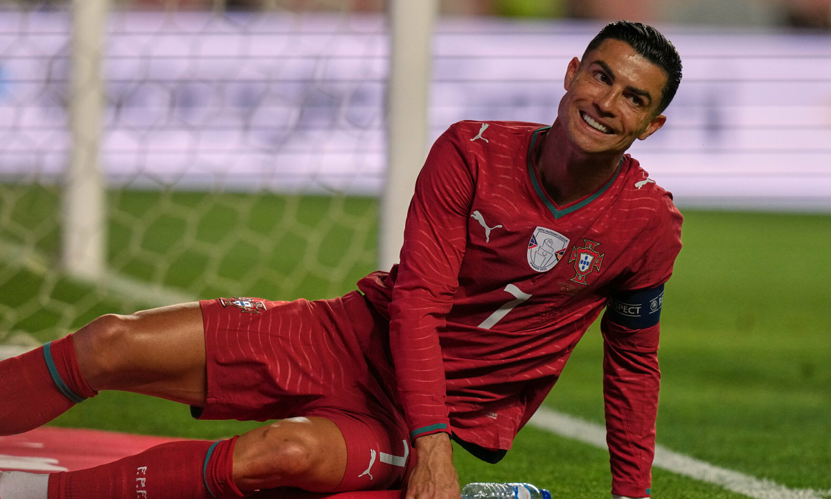 Ronaldo Vắng Mặt Trong Top 40 Cầu Thủ Đẹp Trai World Cup 2026 Theo Đánh Giá Khoa Học - hình ảnh - shbetvn1.com Ronaldo Vắng Mặt Trong Top 40 Cầu Thủ Đẹp Trai World Cup 2026 Theo Đánh Giá Khoa Học - hình ảnh - shbetvn1.com