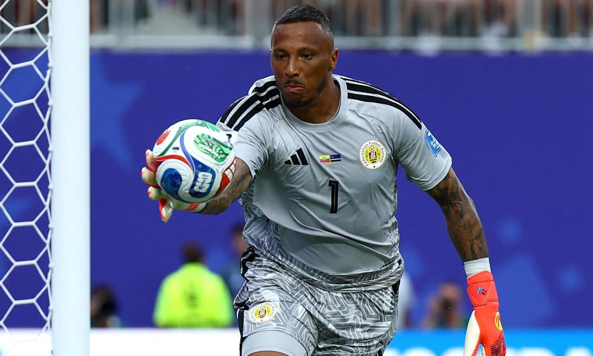 Thủ môn Curacao muốn được tạc tượng sau khi tỏa sáng ở World Cup: góc nhìn mới cho người chơi Việt - hình ảnh - shbetvn1.com Thủ môn Curacao muốn được tạc tượng sau khi tỏa sáng ở World Cup: góc nhìn mới cho người chơi Việt - hình ảnh - shbetvn1.com