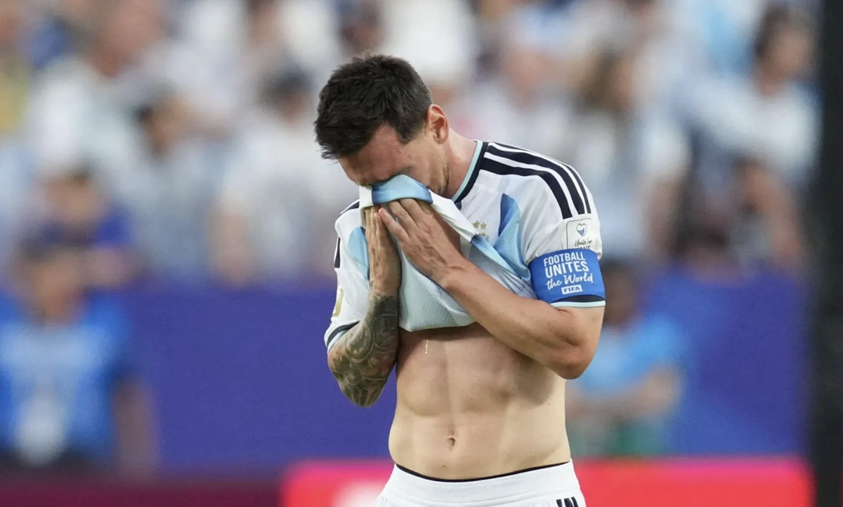 Messi khóc tại World Cup vì bố ốm nặng – Cảm xúc chạm đến trái tim người hâm mộ - hình ảnh - shbetvn1.com