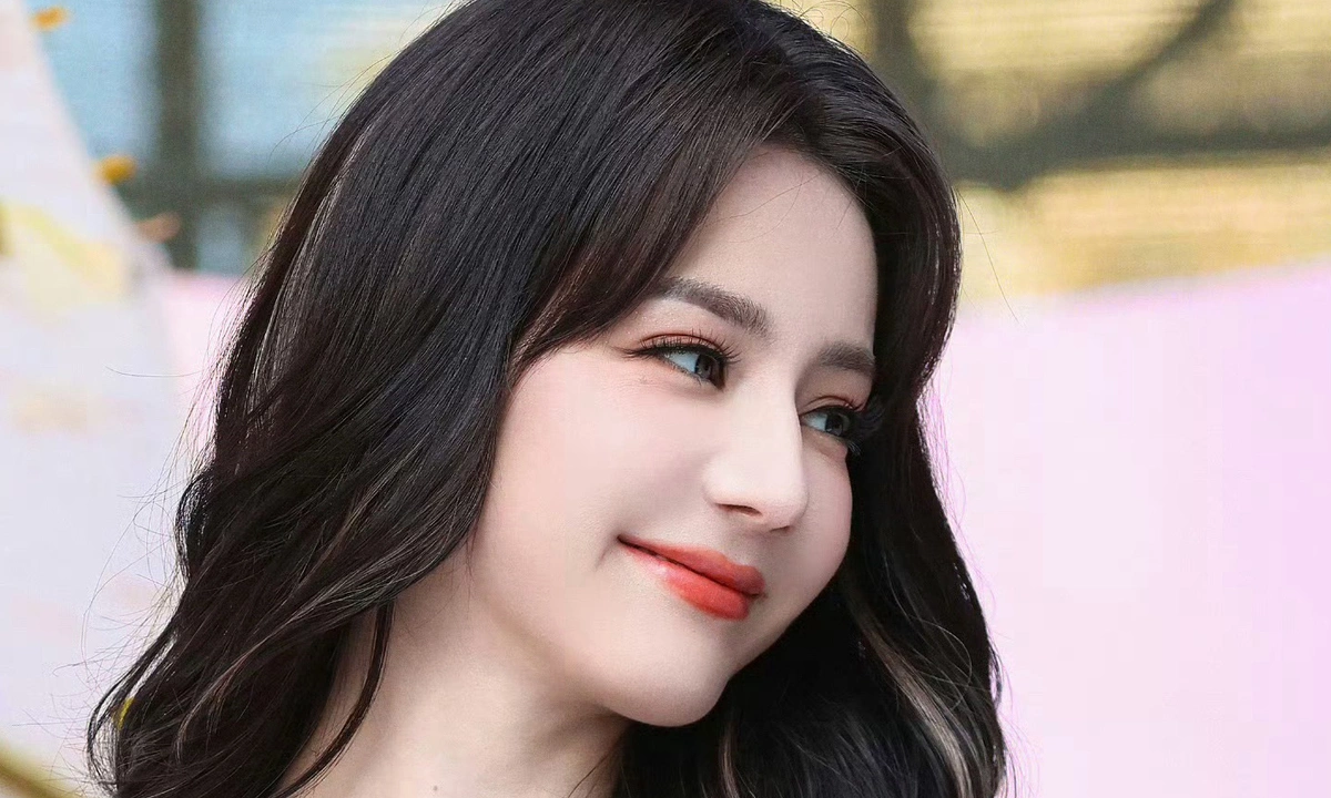 Địch Lệ Nhiệt Ba ‘mọng như đào’ trong thiết kế Việt, fan Việt háo hức theo dõi - hình ảnh - shbetvn1.com