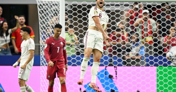 SHBET cược bóng đá: Tây Ban Nha hạ Bồ Đào Nha, Ronaldo lỡ hẹn World Cup - hình ảnh - shbetvn1.com SHBET cược bóng đá: Tây Ban Nha hạ Bồ Đào Nha, Ronaldo lỡ hẹn World Cup - hình ảnh - shbetvn1.com