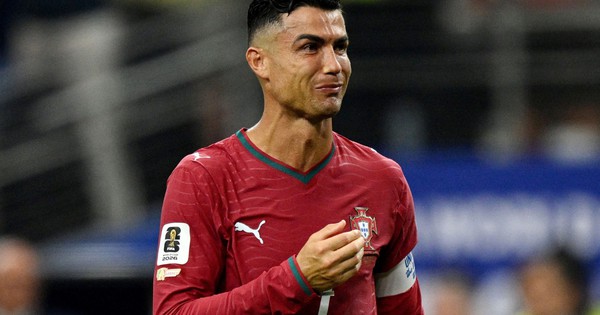 Ronaldo bất ngờ có động thái gây tranh cãi sau khi bị loại khỏi World Cup: góc nhìn mới cho người chơi Việt - hình ảnh - shbetvn1.com Ronaldo bất ngờ có động thái gây tranh cãi sau khi bị loại khỏi World Cup: góc nhìn mới cho người chơi Việt - hình ảnh - shbetvn1.com