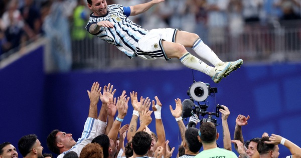 Roy Keane ca ngợi tinh thần ‘chiến đấu đường phố’ của Argentina sau kỳ tích lội ngược dòng không tưởng: góc nhìn mới cho người chơi Việt - hình ảnh - shbetvn1.com