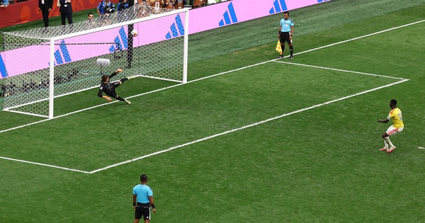 Thụy Sĩ hạ Colombia trên chấm luân lưu, chạm trán Argentina của Messi ở tứ kết - hình ảnh - shbetvn1.com Thụy Sĩ hạ Colombia trên chấm luân lưu, chạm trán Argentina của Messi ở tứ kết - hình ảnh - shbetvn1.com