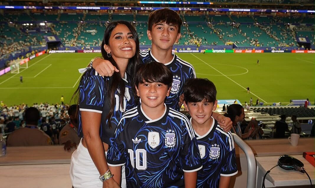 Vợ Messi cổ vũ cuồng nhiệt sau chiến thắng kịch tính – Cơ hội giải trí cùng SHBET - hình ảnh - shbetvn1.com Vợ Messi cổ vũ cuồng nhiệt sau chiến thắng kịch tính – Cơ hội giải trí cùng SHBET - hình ảnh - shbetvn1.com