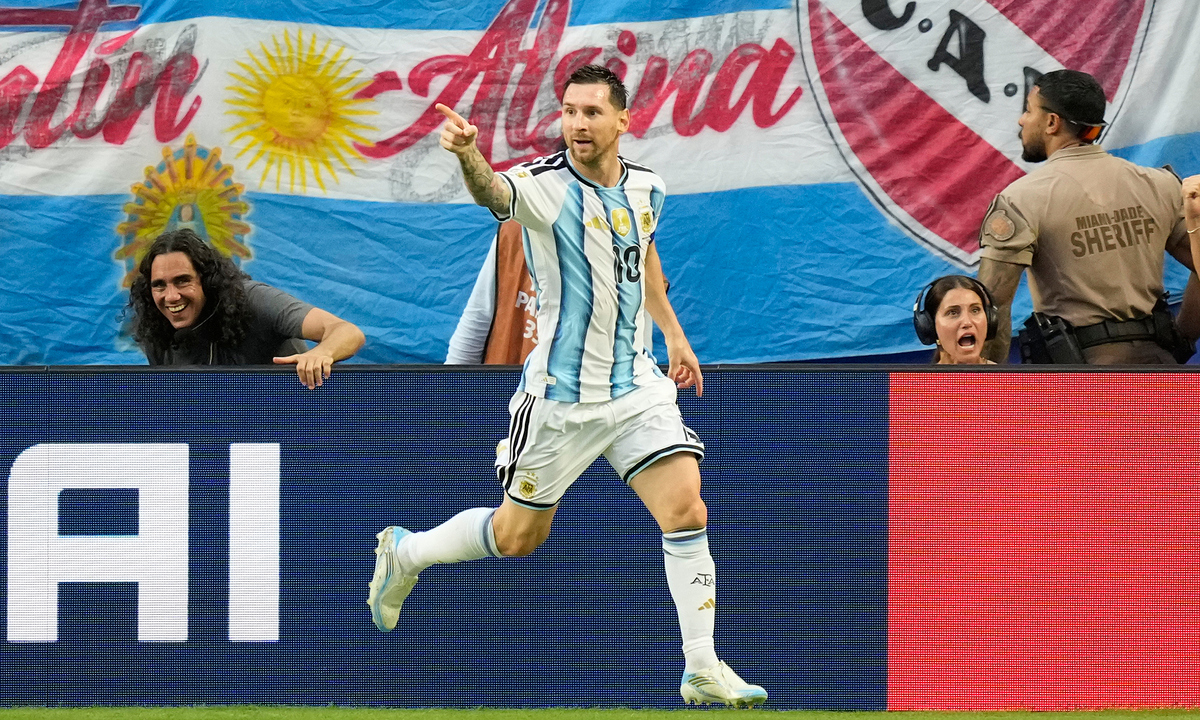 SHBET hỗ trợ 24/7: Messi lập kỷ lục World Cup, Argentina vào tứ kết - hình ảnh - shbetvn1.com SHBET hỗ trợ 24/7: Messi lập kỷ lục World Cup, Argentina vào tứ kết - hình ảnh - shbetvn1.com