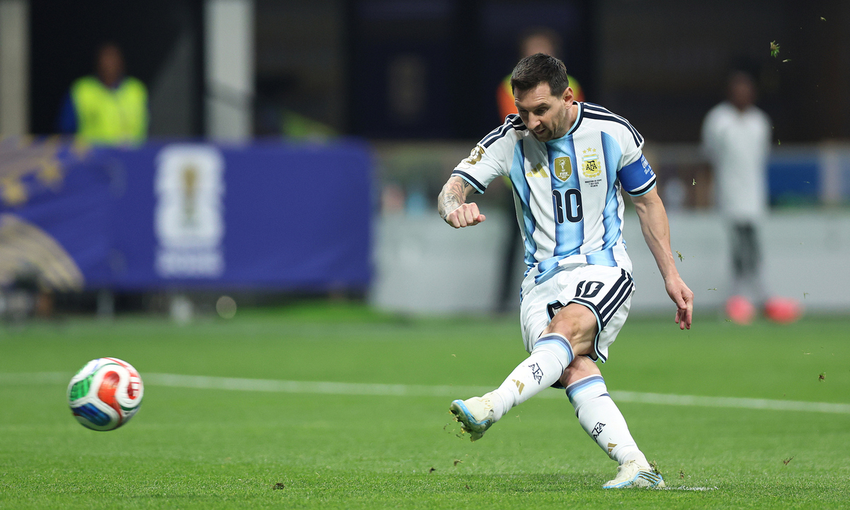 Messi sút hỏng phạt đền nhiều nhất một kỳ World Cup: Kỷ lục đáng quên tại Qatar 2026? - hình ảnh - shbetvn1.com Messi sút hỏng phạt đền nhiều nhất một kỳ World Cup: Kỷ lục đáng quên tại Qatar 2026? - hình ảnh - shbetvn1.com