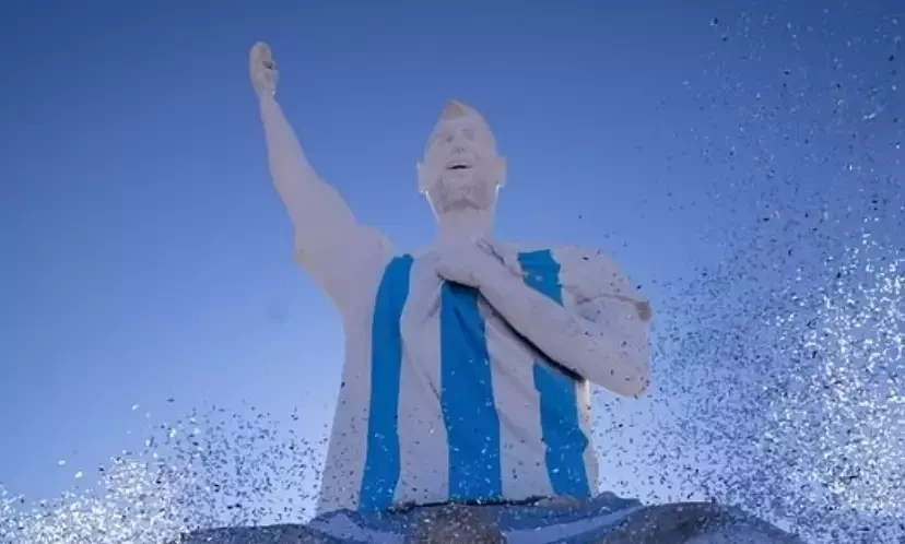 Quá trình dựng tượng Messi cao 26 m: Kỳ công 18 tháng của nghệ nhân Argentina - hình ảnh - shbetvn1.com